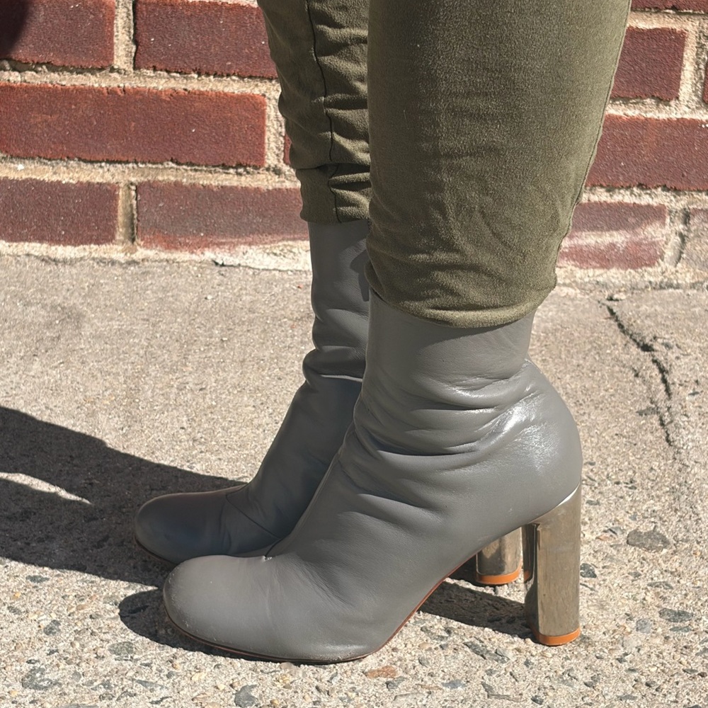 Celine Gray Leather Boots comfortable fit for any occasion - Picture 8 of 15